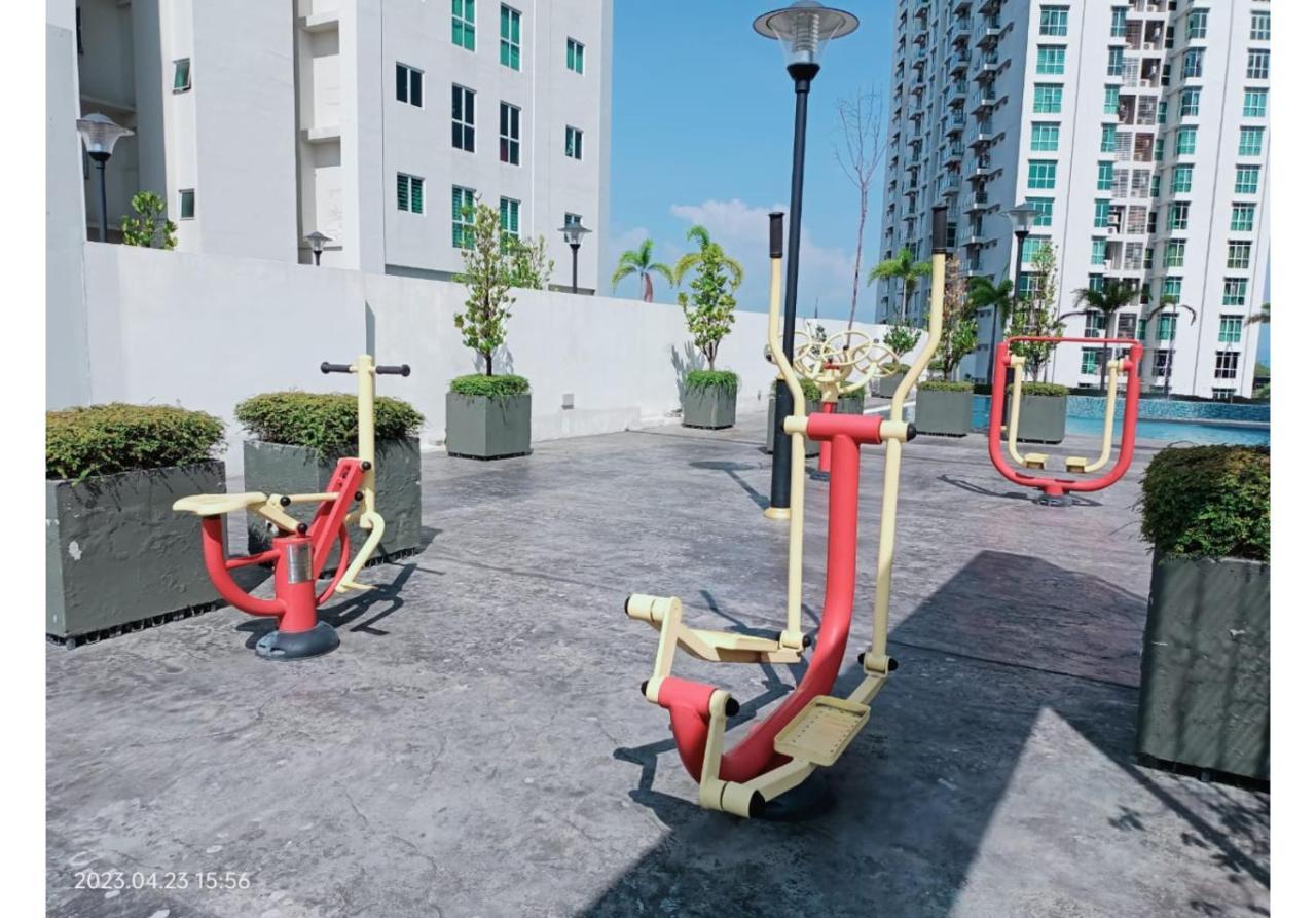 City Town 2-6 Pax Beautiful View Cozy Condo, Jelutong, Georgetown, Centre Heart Of Penang Island, Near Highway Komtar Gurney Esterno foto
